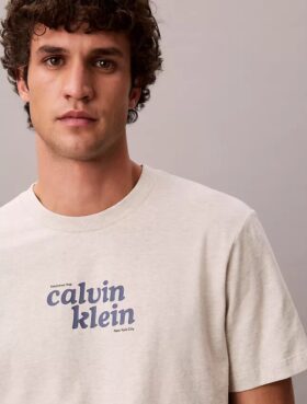 1989 Logo Graphic Relaxed T-Shirt