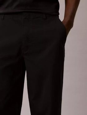 90S Relaxed Cropped Chinos 90S Relaxed Cropped Chinos