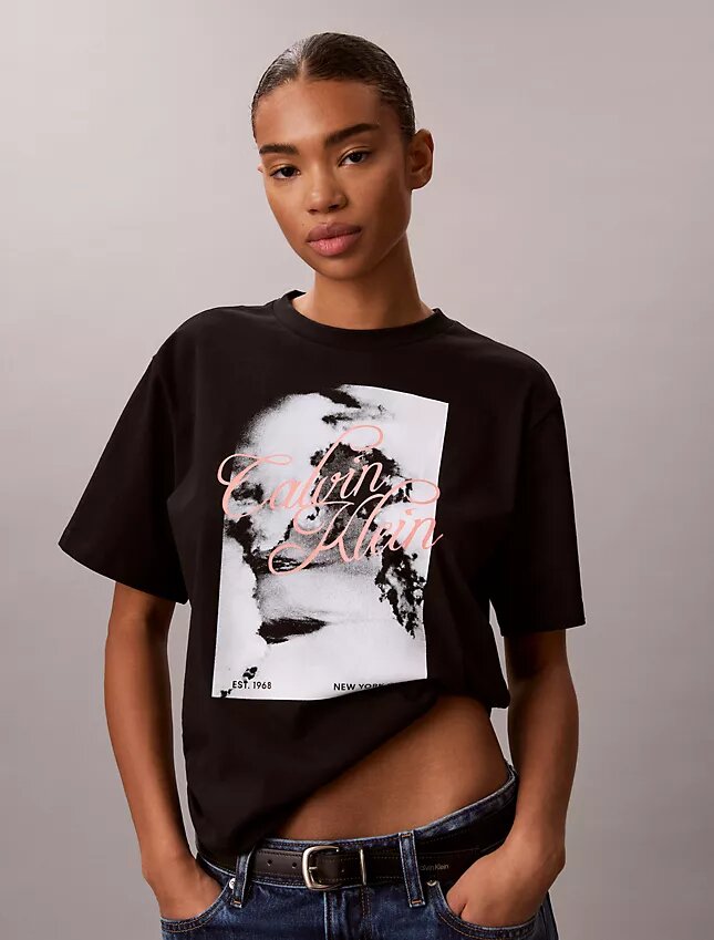 Faded Script Logo Graphic Boxy T-Shirt Faded Script Logo Graphic Boxy T-Shirt