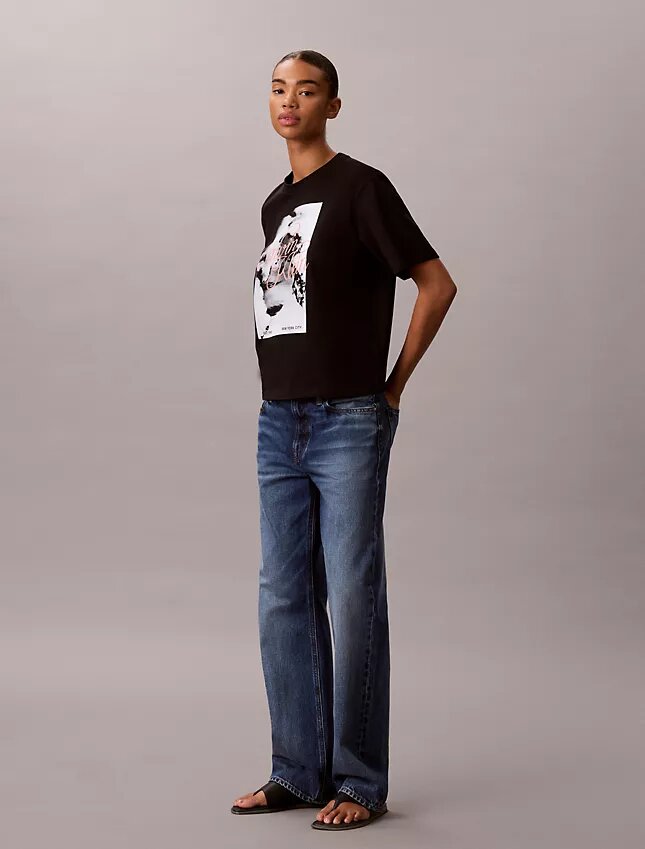 Faded Script Logo Graphic Boxy T-Shirt Faded Script Logo Graphic Boxy T-Shirt