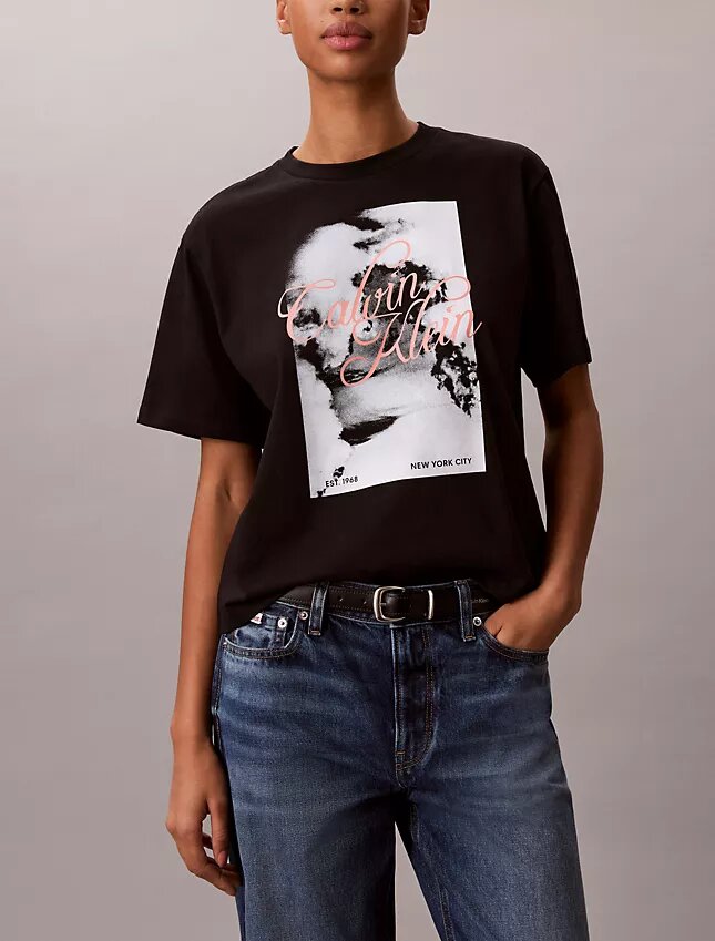 Faded Script Logo Graphic Boxy T-Shirt Faded Script Logo Graphic Boxy T-Shirt