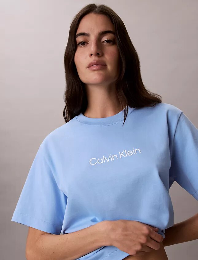 Standard Logo Relaxed T-Shirt Standard Logo Relaxed T-Shirt